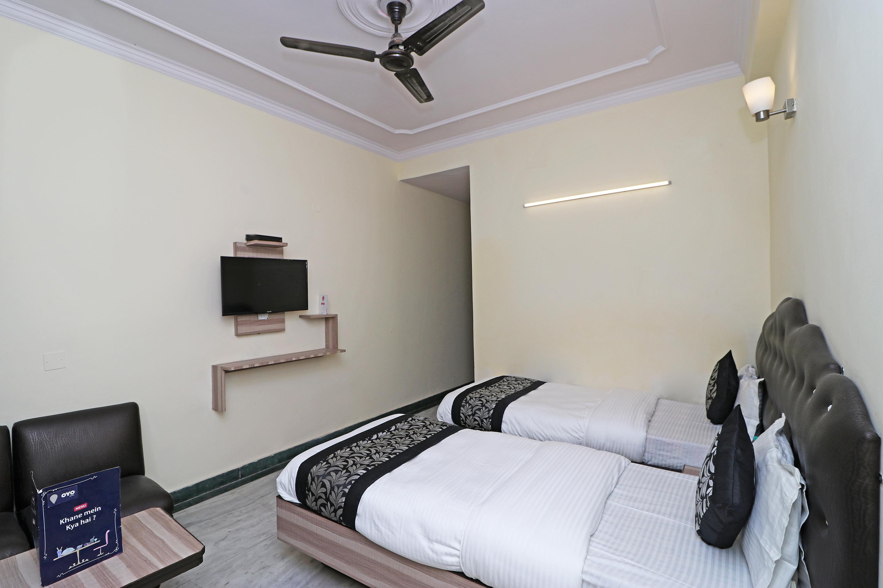 Adb Rooms Hotel Silver Shine نيودلهي المظهر الخارجي الصورة